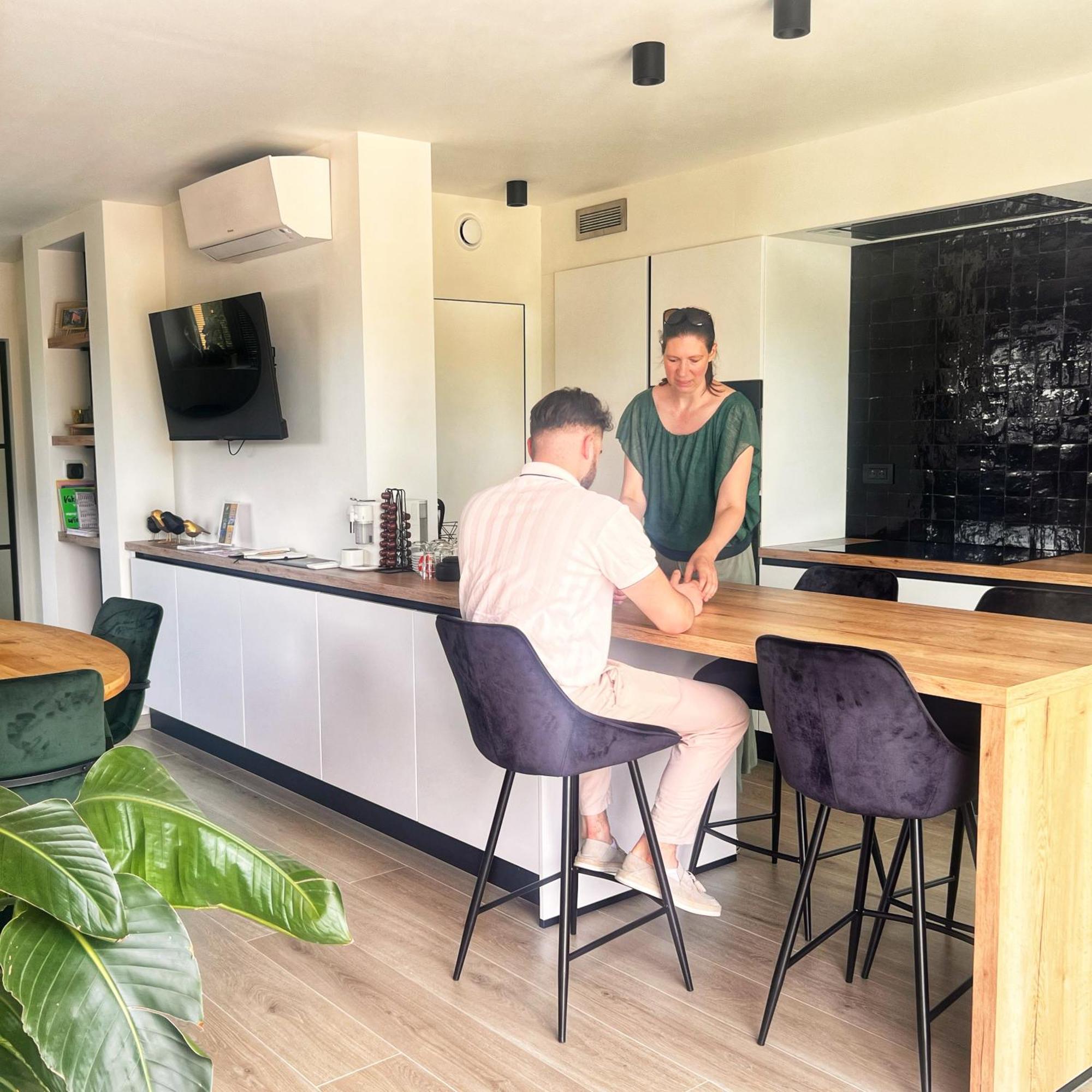 Inova Guesthouse Hasselt Kültér fotó