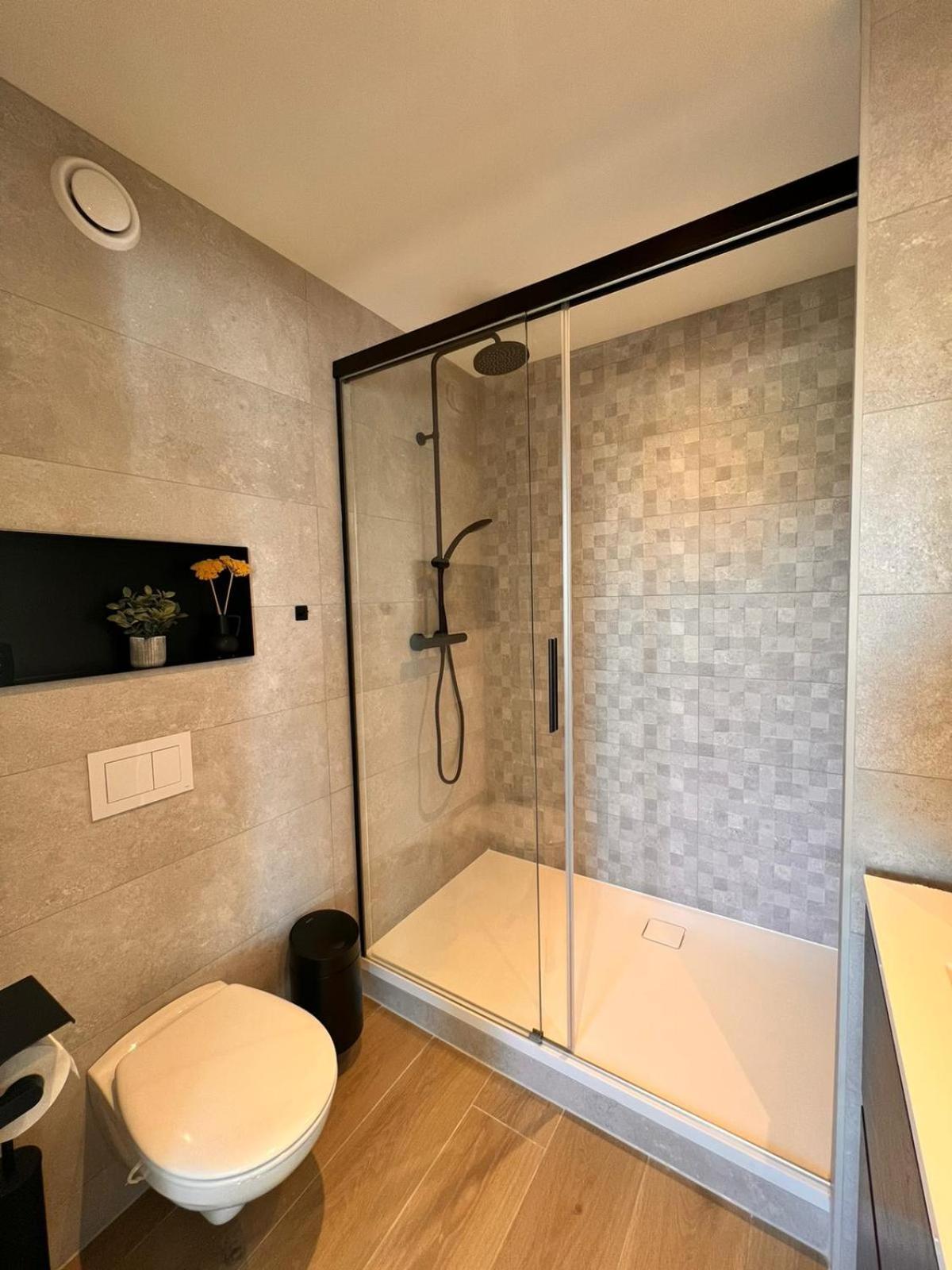Inova Guesthouse Hasselt Kültér fotó